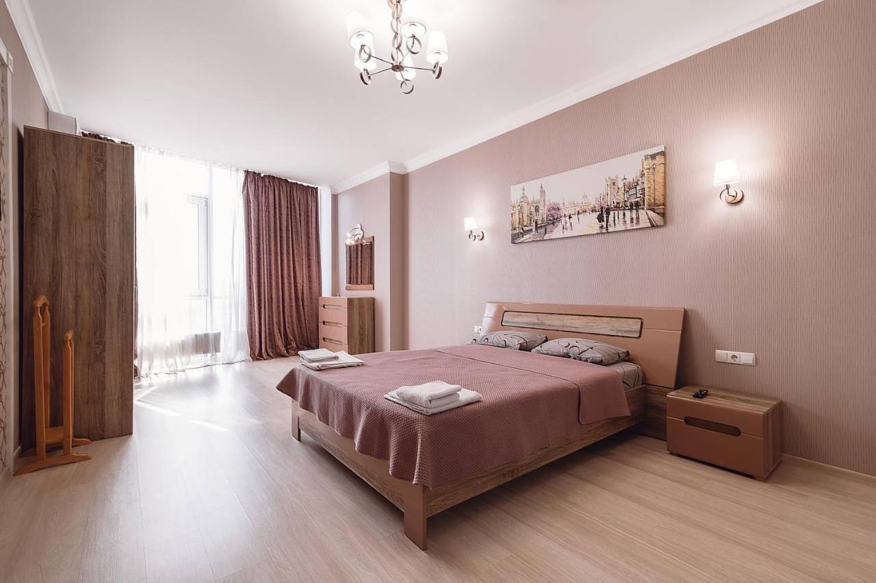 דירות אודסה Gagarin Plaza Sea View Apart Arcadia 198 מראה חיצוני תמונה